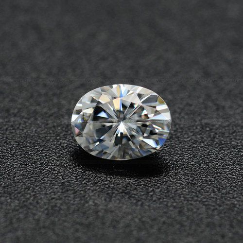 Excellent White Oval Moissanite Stone