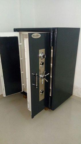 Safety Lockerrrr