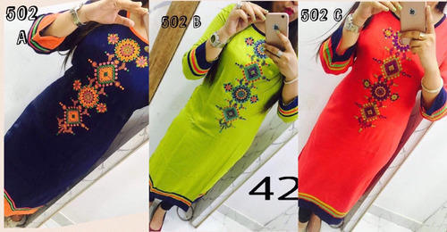 Selfie Kurti Rayon Stitched