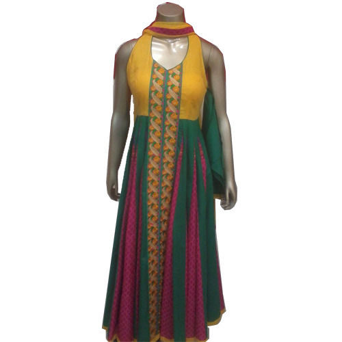 Ladies Sleeveless Suits - Premium Quality Fabric, Exuberant Look , Alluring Designs With Perfect Fit