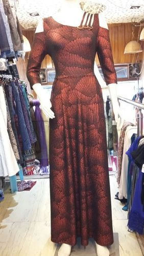 party wear gown in kamla nagar
