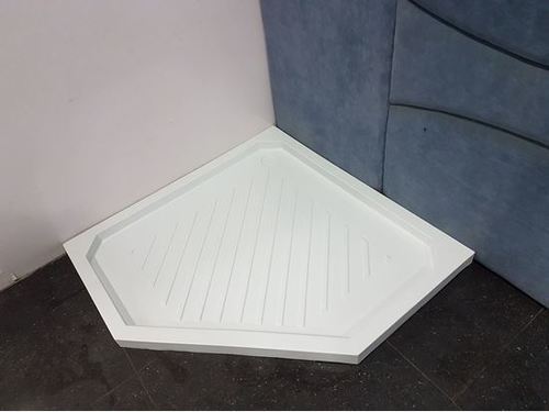 Pentagonal Shower Tray Corner