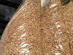 Pine Wood Pellets - Compressed Saw Dust, Low Humidity, High Density for Superior Combustion Efficiency