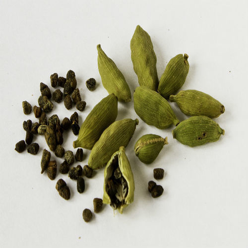 Cardamom Seed Oil - Clear to Pale Yellow, Sweet & Spicy Aroma | Extracted from Unripe Seeds by Steam Distillation