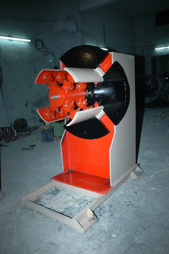 Decoiler - High-Grade Material, Precision Engineering , Optimal Performance for Efficient Unrolling