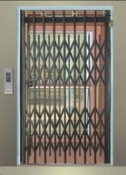 Manual Operated Doors Lifts