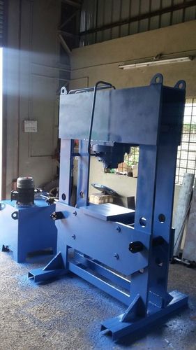 Hydraulic Work Shop Type Press Length: 62  Centimeter (Cm)