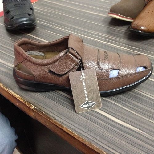 Buy Authentic Branded Sandals For Men Online In India | Tata CLiQ Luxury