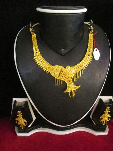 Golden Necklace Set