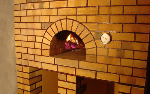 Single Door Wood And Gas Fired Brick Ovens