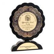 Wooden Round Leaf Award