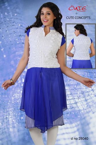 Snow White Georgette Kurti Size: Medium