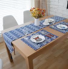 Table Runner - High-Grade Fabricated Material, Durable Quality, Modern Design