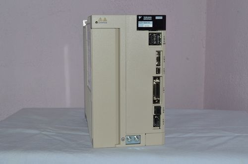 Yaskawa Servo Drive - Sgdv-180a11a