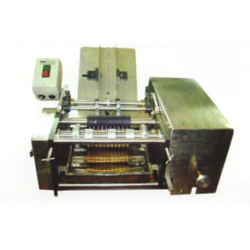 Semi Automatic Glue Labeling Machine