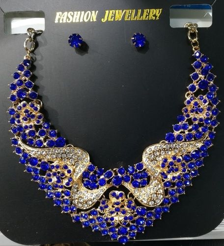 Blue Stone Fashion Necklace Gender: Women