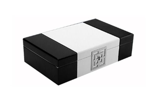 Good Quality Wooden Jewelry Box With Mirror On Lid Design: Yes