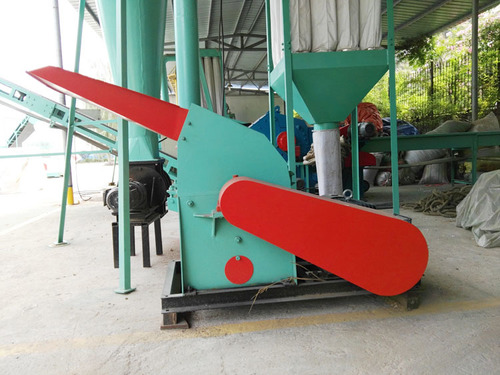 Straw Crusher - Heavy Duty, 37-75 kW Power, 4-7 Ton Capacity | Efficiently Transforms Agricultural Waste into Organic Fertilizer and Fuel