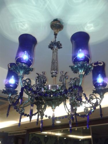 Antiqued Lights Chandelier