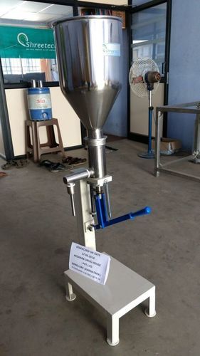 Manual Liquid Filling Machine - Stainless Steel Hopper, 5ml to 200ml Filling Range | Piston and Static Models for Higher Accuracy and Performance