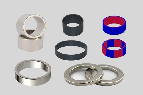 Radially Oriented Rings Permanent Magnets