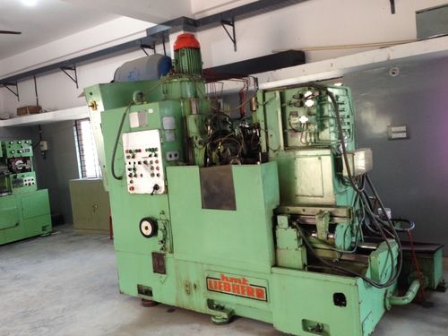 Gear Hobbing Machine