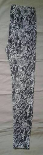 बहुत आरामदायक और उच्च गुणवत्ता वाली महिलाओं की लेगिंग