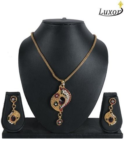 Polka Diamond And Stone Necklace Set