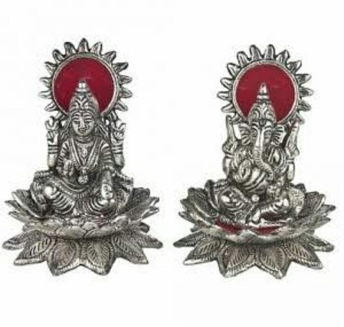 व्हाइट मेटल गणेश और लक्ष्मी
