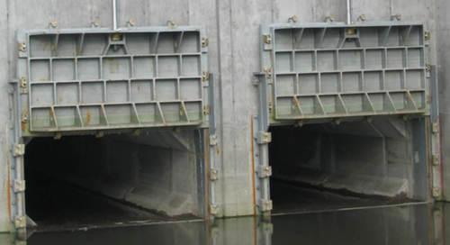 Slide Gates - Durable Flood Barrier Design | Adjustable Flow Control, Fixed Wheels Flexibility