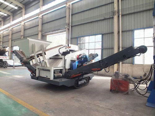 Metalic Crawler Stone Mobile Crushing Plant