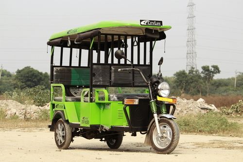 Battery Operated Chargeable E Rickshaw