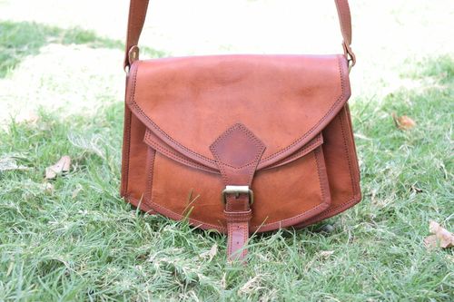 Leather 9 Cross Body Purse Style Bag with Front Pocket (Small)