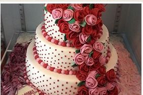Red Or Pink Rose Engagement Cake