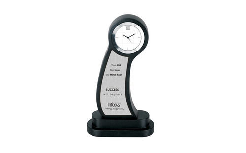 Trophy With Clock