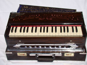 Modern harmonium online