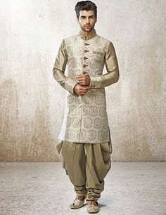 Customzed Skin Friendly Designer Look Mens Kurtas