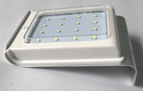 Solar Outdoor Lights (Brightness Sensor)