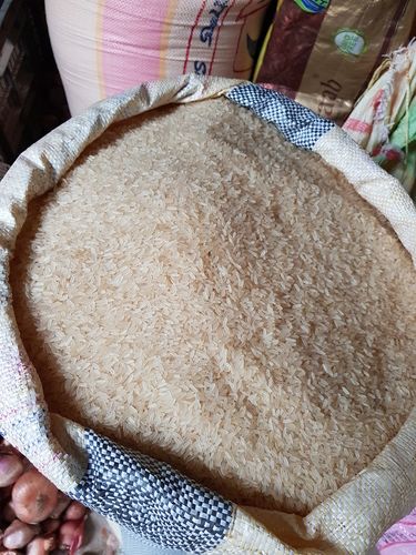 Fine And Polished Ratna Rice