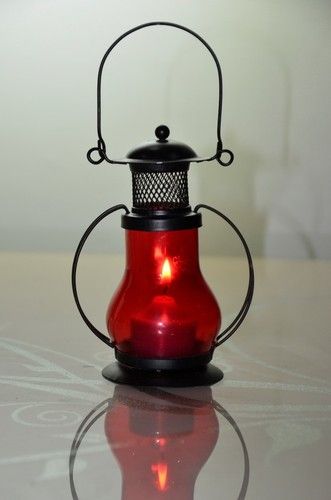 Mini Lantern Look Tea Light Light Source: Incandescent