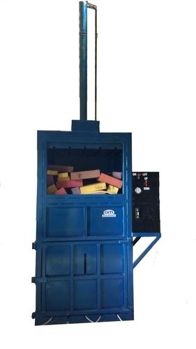 Bale Press Machine For Foam Waste Dimension(L*W*H): 35 X40 X80 Inch (In)