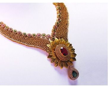 Gold Necklace-02045