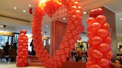 Balloon Decoration Services