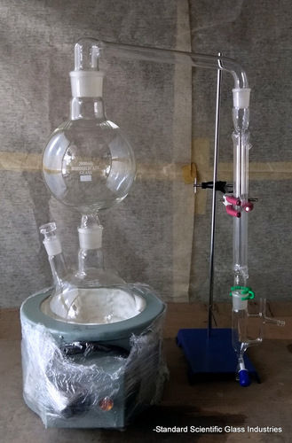 Borosilicate Glass Essential Oil Extraction Apparatus