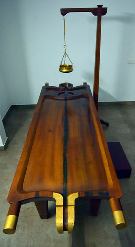 Wood Ayurveda Treatment Table