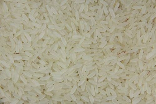 लंबे दाने वाला सफेद उबला हुआ चावल