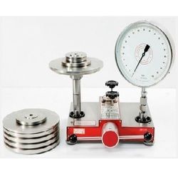 Dead Weight Pressure Gauge Tester