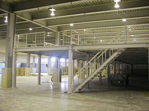 Heavy Duty Warehouse Storage Goods Loft Shelves Steel Platform