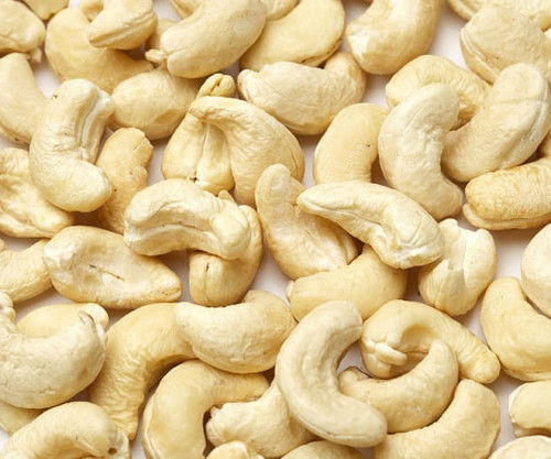 Cashew Nuts Broken (%): 5% Max