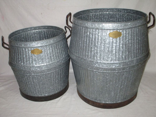 Antique Galvanized Iron Finish Planter (Set Of 2)